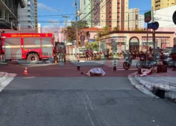 Motociclista morre em acidente com ônibus no bairro de Manaíra, na capital