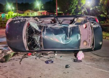Polícia impede ação de suspeitos que tentaram fugir e capotaram veículo na Grande JP