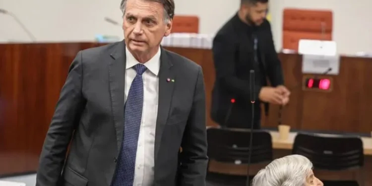 “O golpe até seria fácil começar”, diz Bolsonaro em depoimento ao STF