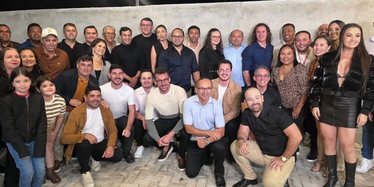 Em Picuí, Veneziano participa da Festa de São Pedro e prefeitos de quatro cidades reafirmam apoio à sua reeleição