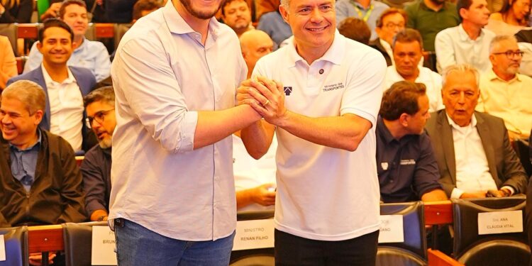 MOMENTO HISTÓRICO – Bruno recebe Ministro dos Transportes e celebra início das obras do VLT: “Um sonho que começa a virar realidade”