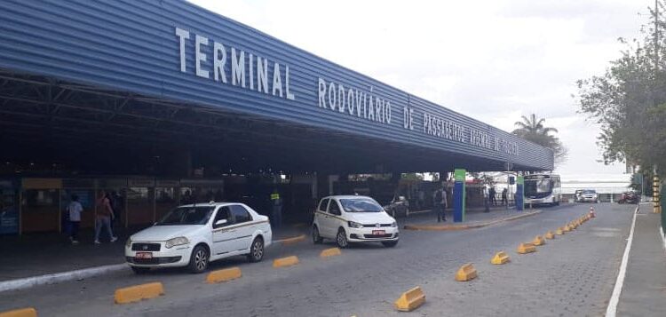 PASSAGENS RODOVIÁRIAS: Destino CG registrou aumento de 102% neste Maior São João do Mundo