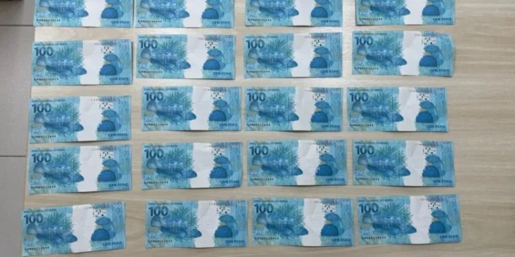PF realiza duas prisões em flagrante de pessoas após receber encomendas contendo cédulas falsas