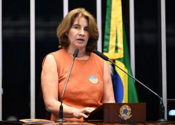 Por indicação e Veneziano, Casa da Criança Dr. João Moura, de Campina, recebe comenda no Senado