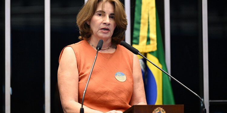 Por indicação e Veneziano, Casa da Criança Dr. João Moura, de Campina, recebe comenda no Senado