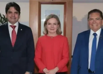 Galdinos garantem palanque para Lula em audiência com a ministra Gleisi