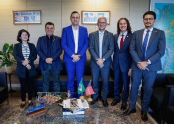 Ministro atende pleito de Veneziano em favor de três cidades do sertão paraibano e garante revitalização do Açude Gamelas