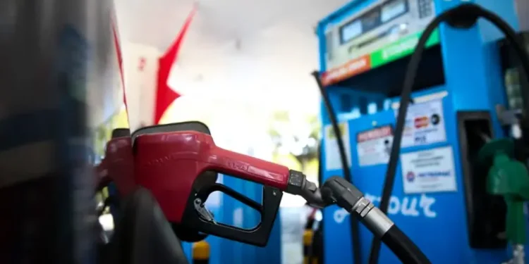 PF deflagra três operações contra fraudes e lavagem de dinheiro no setor de combustíveis; esquema teria movimentado R$ 23 bilhões