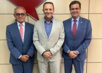 Cícero Lucena se reúne em Brasília com presidente nacional do PT, Edinho Silva
