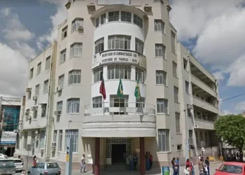 Campina Grande: secretário espera quitar atrasados da saúde e defende cortes na máquina pública