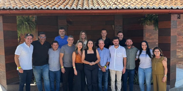 No Vale do Mamanguape, 10 prefeitos anunciam aliança com Nabor para o Senado em 2026