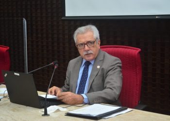 Disputa por nova vaga: Fernando Catão se despede do TCE-PB
