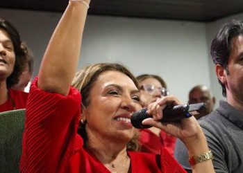 Quem não conhece, pergunta: de onde veio Cida?