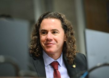 Dia do Servidor: Veneziano cita avanços que proporcionou como Prefeito de Campina Grande, Deputado Federal e Senador