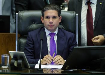 Câmara terá semana de votação de projetos sobre educação, diz Hugo Motta