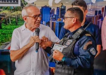 Cícero Lucena nomeia aprovados em concurso da Guarda Municipal de João Pessoa