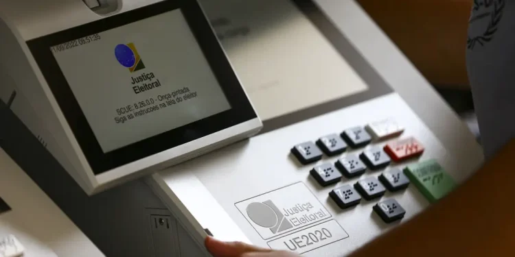 Biometria entra na 2ª fase com chamamento de 16 mil eleitores em João Pessoa