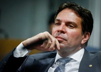Câmara proíbe participação em sessões e votações de forma remota