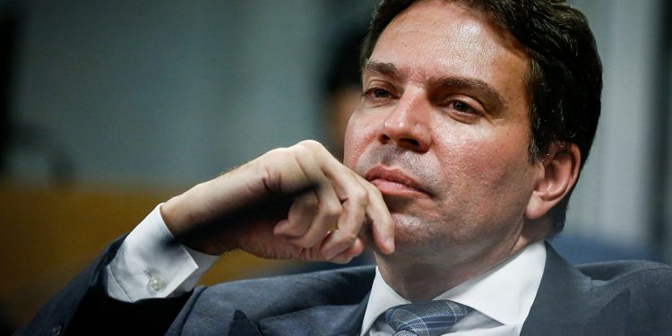 Câmara proíbe participação em sessões e votações de forma remota