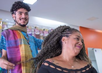 Desemprego fica em 5,6% no trimestre até setembro, menor nível da série iniciada em 2012