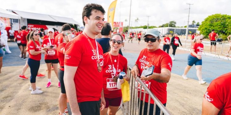 3ª Corrida Pela Vida reúne mais de mil participantes em ação de incentivo à doação de sangue
