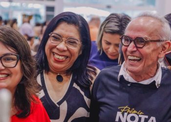 Cícero Lucena e Leo Bezerra exaltam reconhecimento dos profissionais da Educação