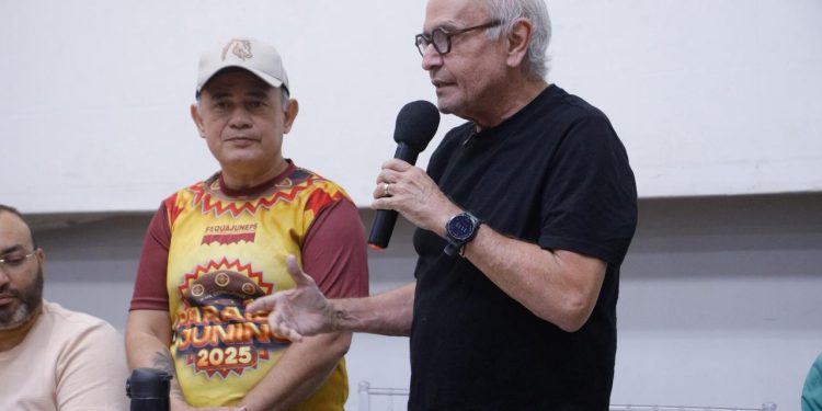 Cícero se reúne com representantes das quadrilhas juninas e garante apoio à edição 2026 do concurso