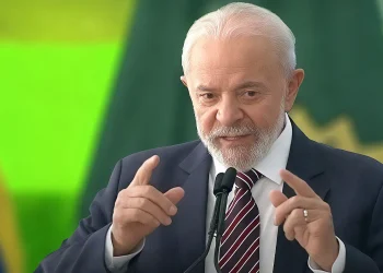 Lula condena ataques dos EUA à Venezuela e classifica como “afronta gravíssima à soberania”