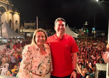 Multidão lota show de Padre Nílson Nunes na festa do padroeiro de São Sebastião de Bayeux
