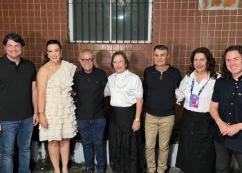 Ao lado de Cícero, Veneziano participa da Festa da Luz em Guarabira e prefeita Léa agradece R$ 1,5 milhão em asfaltamento