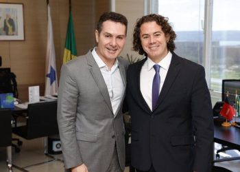 Ministro das Cidades Jader Filho comunica a Veneziano habilitação de Campina Grande para financiamento do VLT