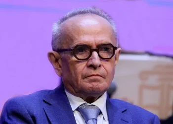 Cícero reage a Lucas e propõe pesquisa sobre histórico dos adversários