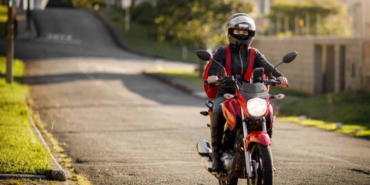 Prefeitura de João Pessoa cria área de longa permanência na Zona Azul e garante 1h gratuita para motoboys