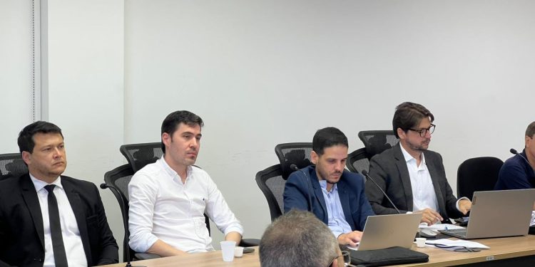 Prefeitura de CG apresenta ao Ministério Público ações para melhoria da água do Açude Velho