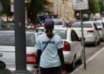 Zona Azul Digital de João Pessoa orienta motoristas a conferirem dados antes de emitir tíquete