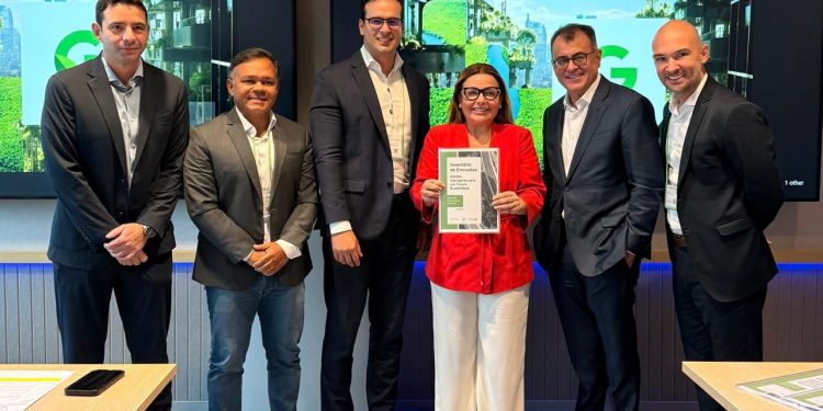 Prefeita de Bayeux participa de evento do Google sobre inovação climática e políticas públicas