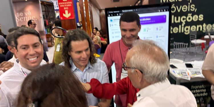 Ao lado de Cícero, Veneziano participa de evento da Famup em Campina Grande e ressalta sua atuação municipalista