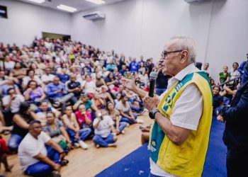 Cícero anuncia reajuste de 100% na VPI para agentes comunitários de saúde e de combate às endemias