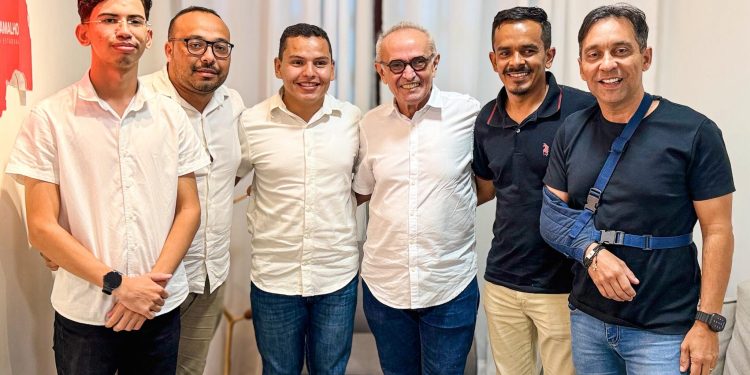 Lideranças de dez municípios declaram apoio à pré-candidatura de Cícero Lucena ao Governo da Paraíba