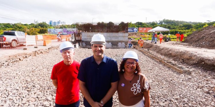 Leo destaca evolução da ponte sobre Rio Cuiá, para acabar com alagamentos e melhorar a mobilidade