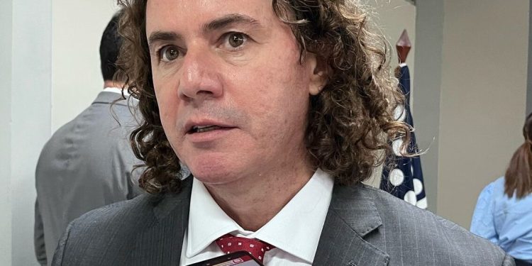 “Existe prorrogação ainda”: Veneziano crê em reviravolta do apoio do PT na disputa majoritária