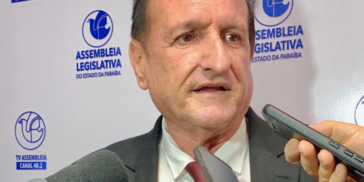 “Capítulos memoráveis”, diz Hervázio sobre os bastidores que movimentaram a política paraibana