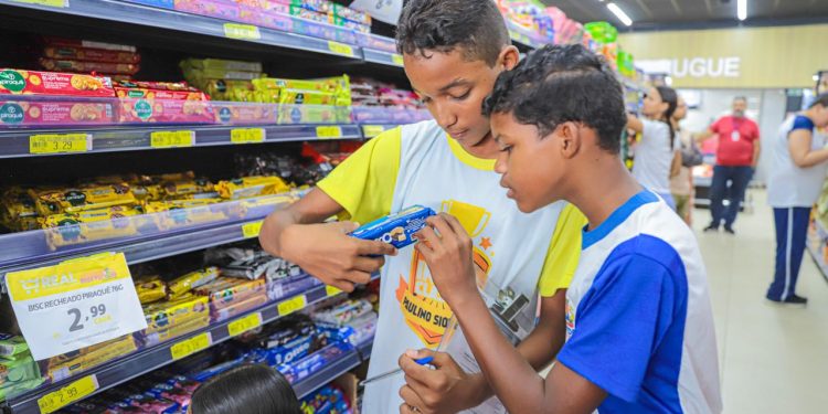 Procon Bayeux realiza ação educativa com estudantes por meio do projeto “Procon Mirim”