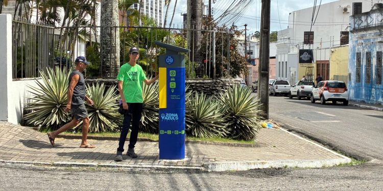 Zona Azul: Além do app, motoristas podem comprar créditos em lojas credenciadas na Capital