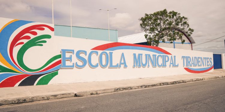 Gestão de Bruno entrega reforma e ampliação da Escola Municipal Tiradentes, no bairro Santa Rosa, na próxima segunda-feira