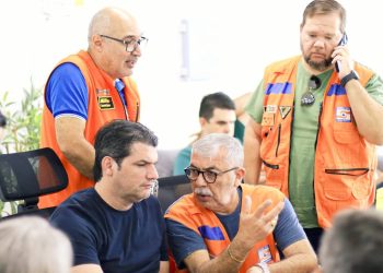 Leo Bezerra determina ações preventivas de força-tarefa e no auxilio aos atingidos pelas chuvas