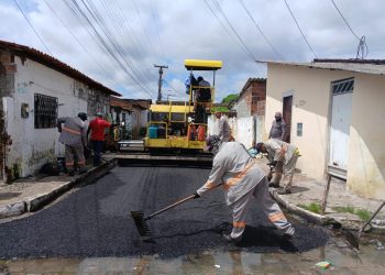 Cuida + Asfalto: Prefeitura de Bayeux leva pavimentação a mais de 15 ruas do Mário Andreazza