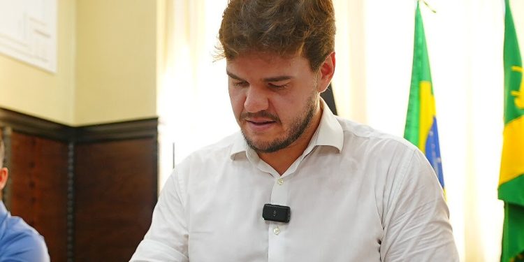 Bruno Cunha Lima anuncia novo edital da STTP após sanção de lei em Campina Grande