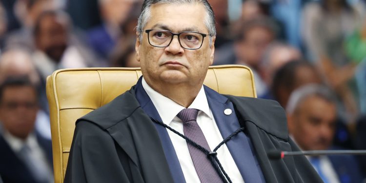 STF mantém proibição de aposentadoria compulsória como pena máxima para juízes