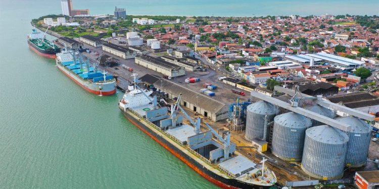 Porto de Cabedelo seria uma ponte para o tráfico internacional